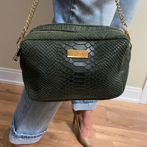 Leather crossbody bag